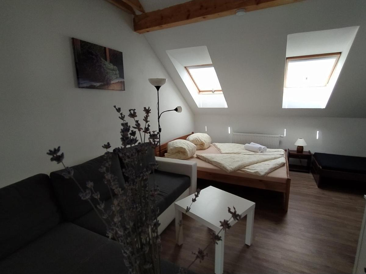 Penzion Levandule A Palava Starovicky Extérieur photo